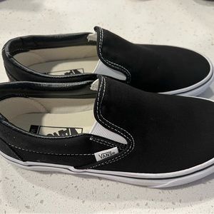 Classic slip on Vans - Adult size Wide